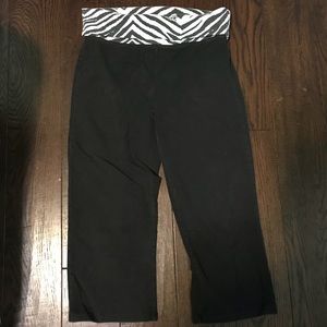 Pink Victoria’s Secret Cropped Yoga Pants